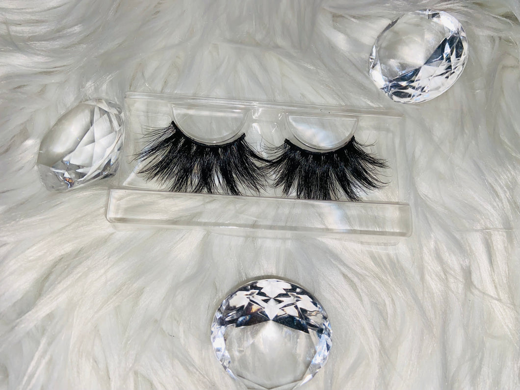 Glam Couture Lashes™ - Louis V.