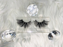 Load image into Gallery viewer, Glam Couture Lashes™ - Vanity
